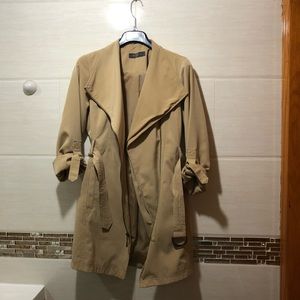 Suzy Shier trench coat 🧥